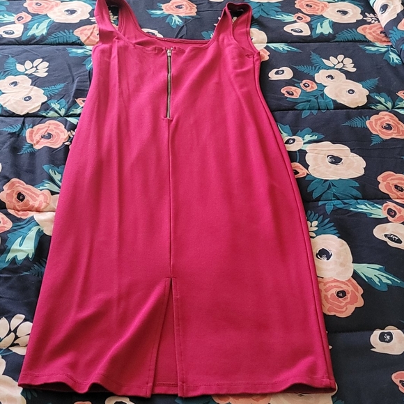 Dress - Picture 5 of 5